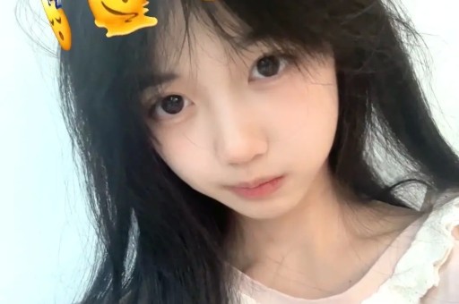 继关晓彤遭制片人背刺后千万网红董赤赤再曝娱乐圈猛料